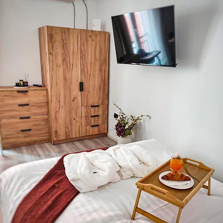 High Tide Apartment